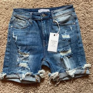 Risen high rise jean shorts size small